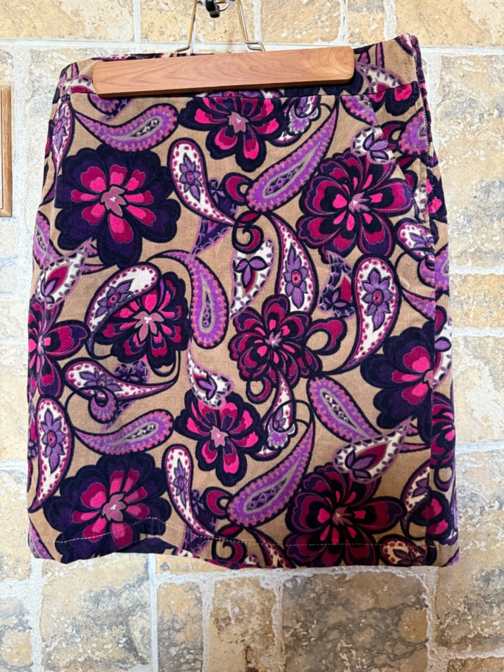 Ann Taylor corduroy mini skirt floral paisley Size 0